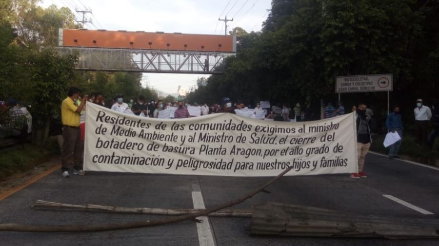Video revela que ARENA-FMLN movilizaron personas, bajo engaño, para provocar cierre de calles esta mañana video-revela-que-arena-fmln-movilizaron-personas-bajo-engano-para-provocar-cierre-de-calles-esta-manana